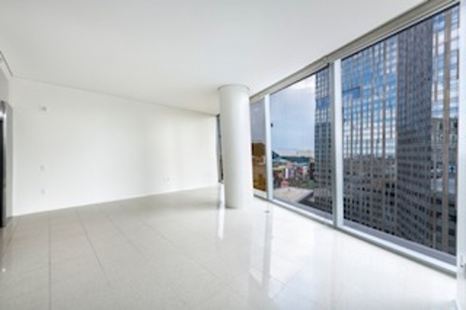 Fantastic 1 Bedroom At Veer Towers – photo 4