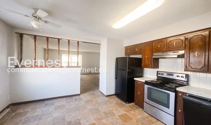 2356 South Crysler Avenue – photo 4