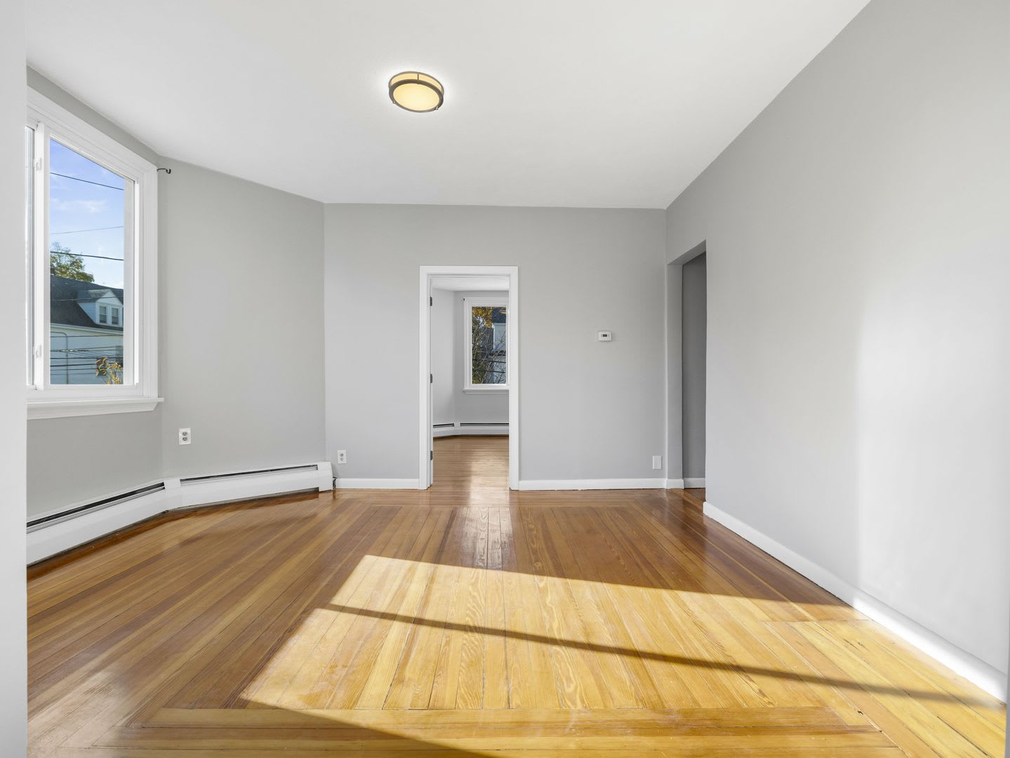 Nice 5 bed in Medford – photo 4