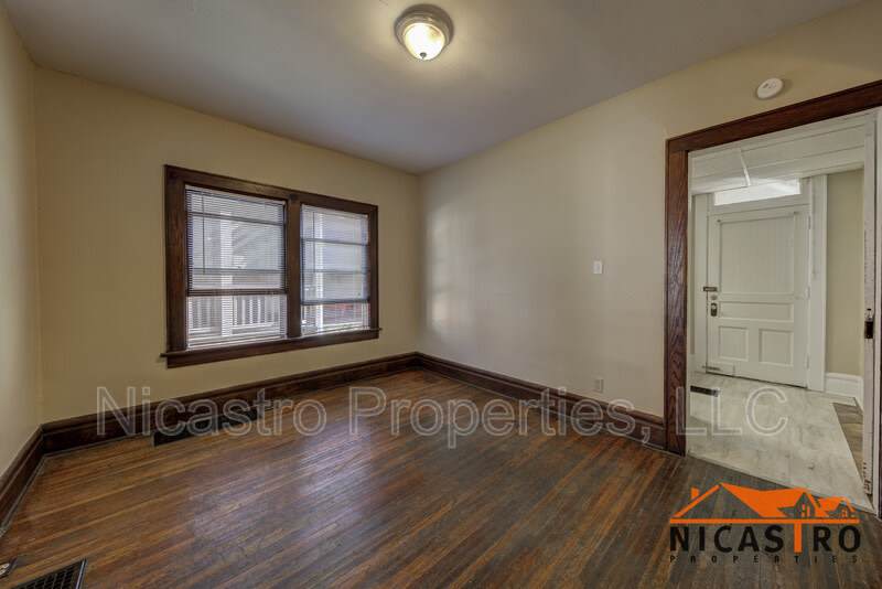 1640 Indianola Avenue – photo 3