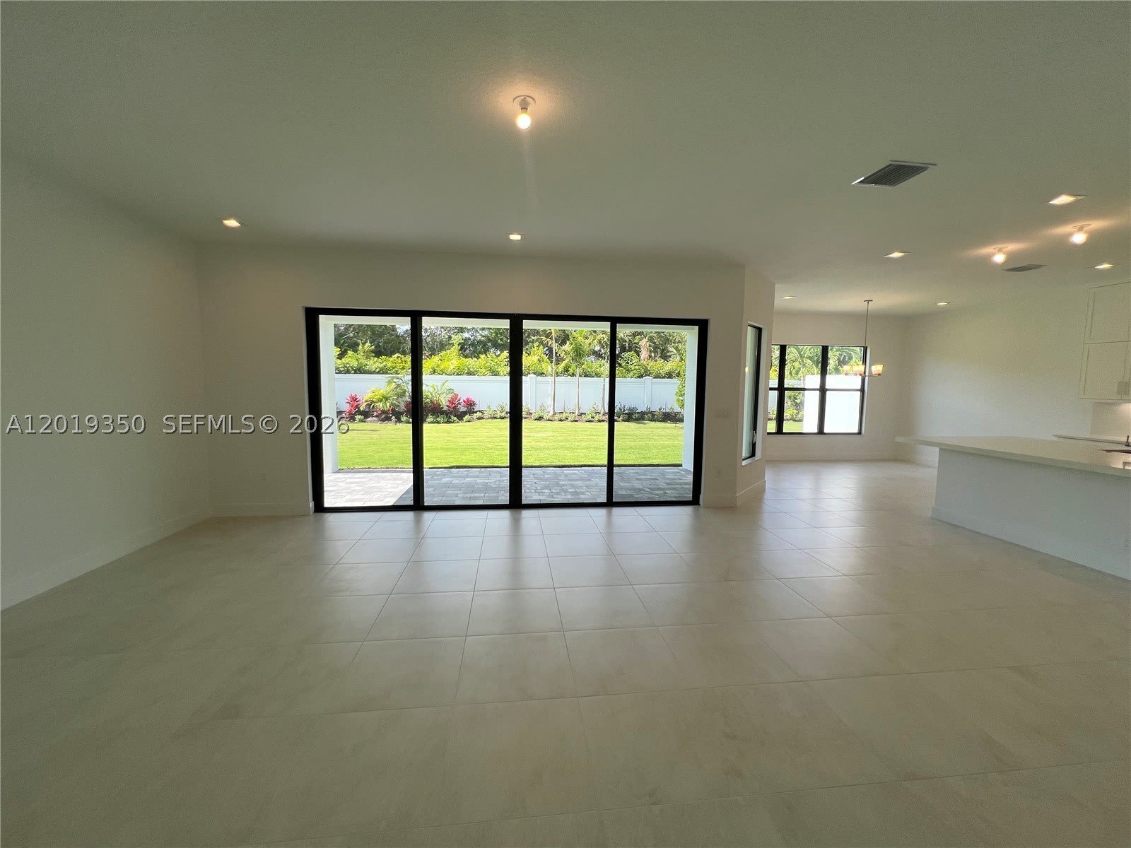 9172 Silver Marsh Ln – photo 5