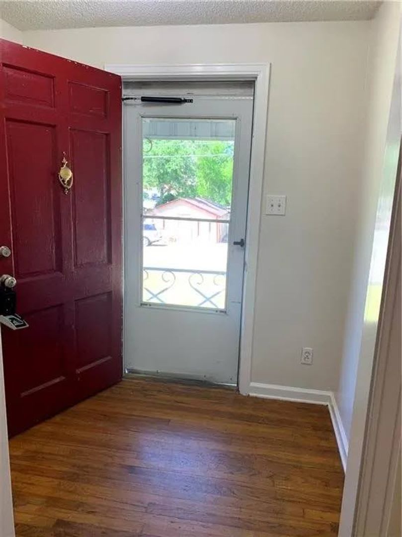 3 Bedroom 1 Bathroom House in Mobile- FIRST MONTH RENT HALF OFF!!! – photo 4
