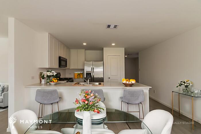 3072 Fantasy Terrace Drive – photo 4