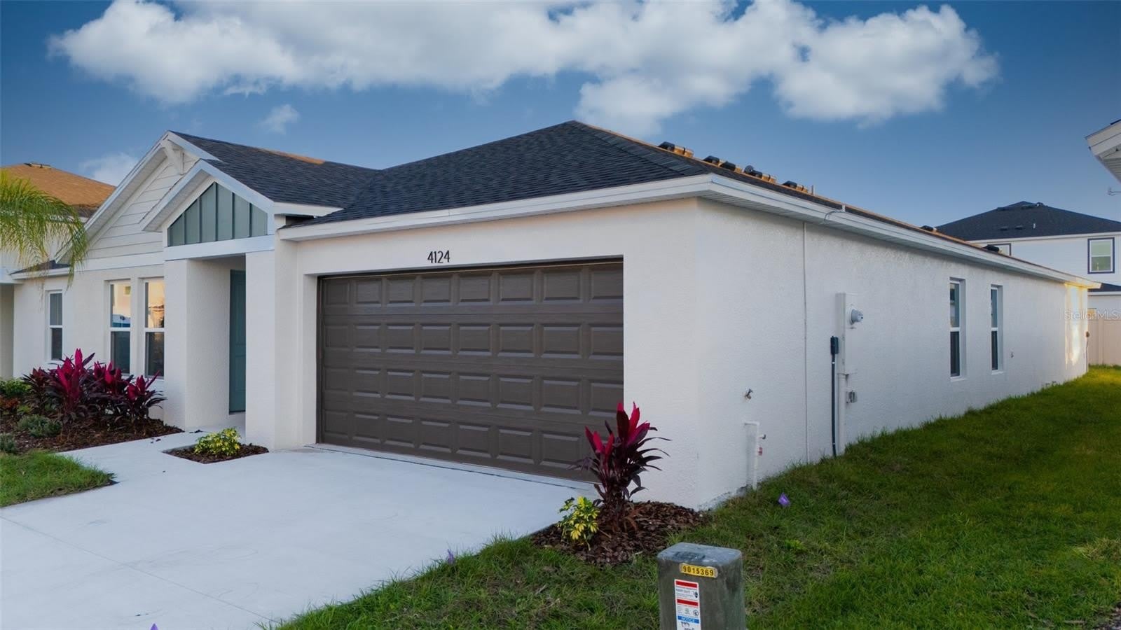 4124 River Beacon Boulevard – photo 2