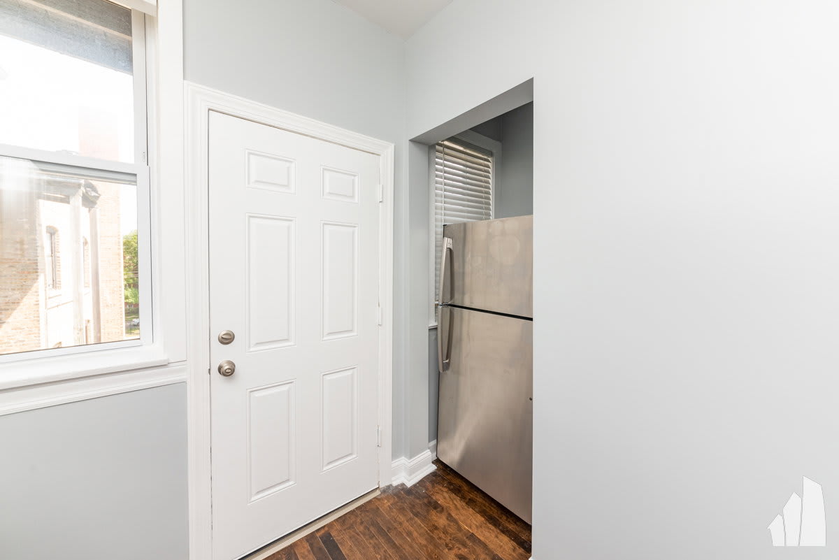 312 Lee Street – photo 3