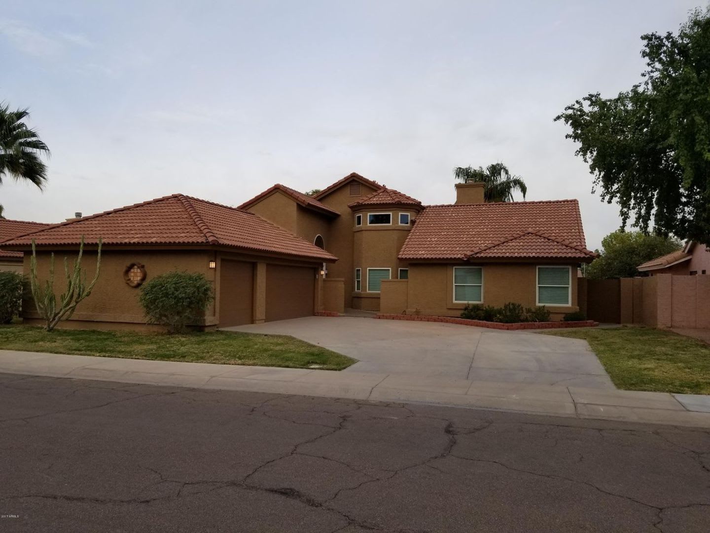 COMING SOON IN THE SPRINGS ON THE LAKE IN CHANDLER – photo 1
