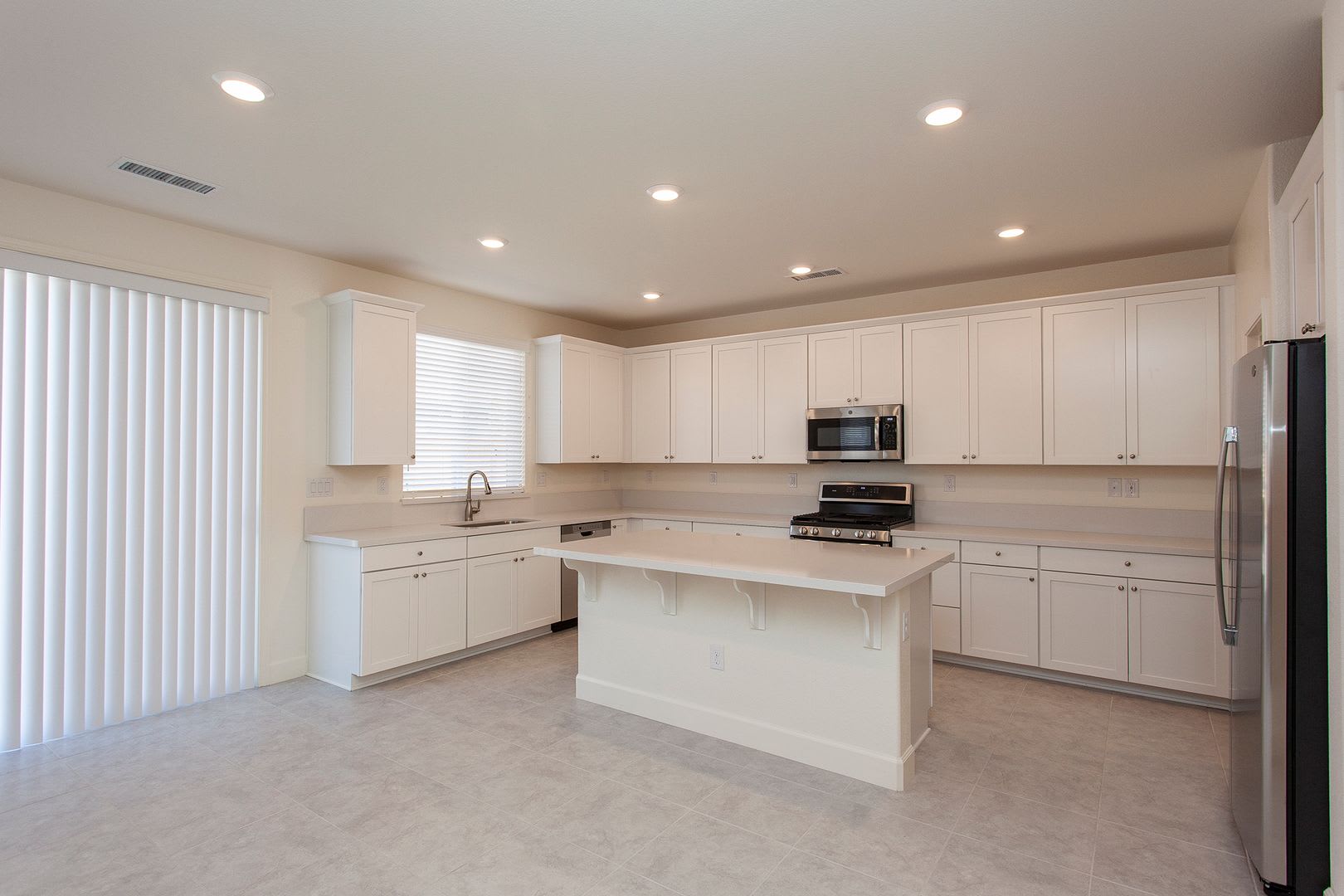Spacious 4-Bedroom Home in East Sparks – photo 5