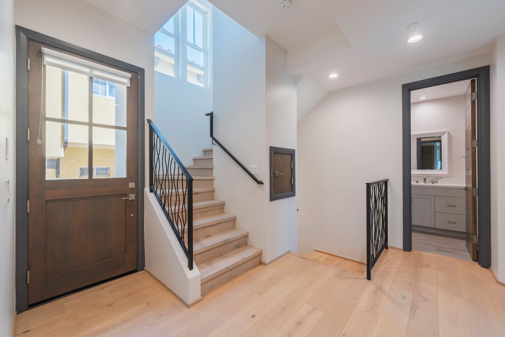 Modern Redondo Beach Townhome – photo 3