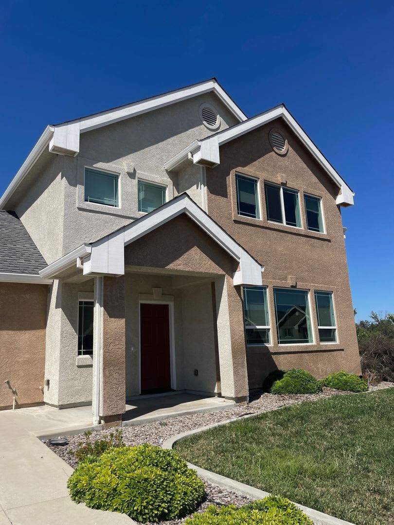 STUNNING 3 BED / 2 BATH HOME OFF OASIS ROAD – photo 2