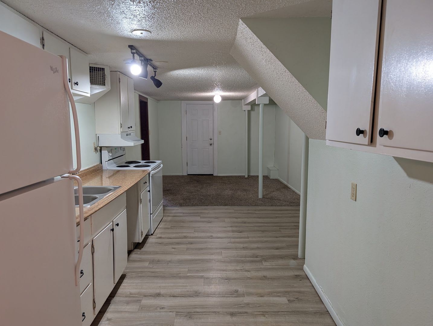 Colorado Ave 2209 W – photo 5