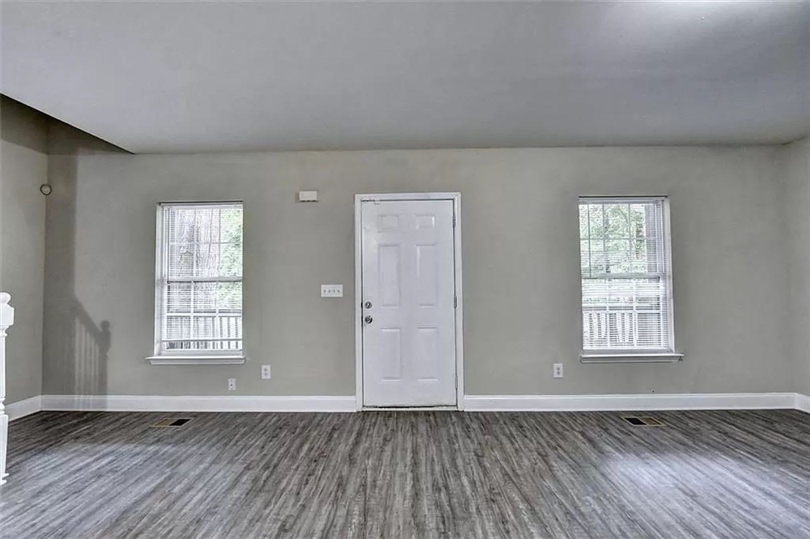 Room In 4 Bedroom Home At Mcwilliams Rd Se – photo 3