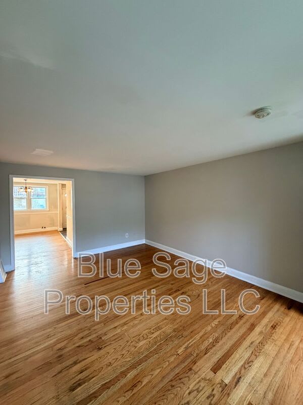 531 S 4Th St – photo 4