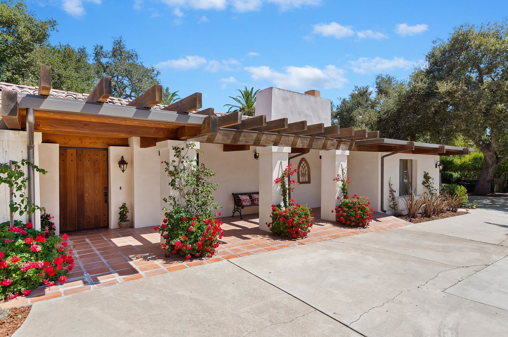 Fully Furnished Hope Ranch Retreat with Golf Course Views & Private Casita – photo 3