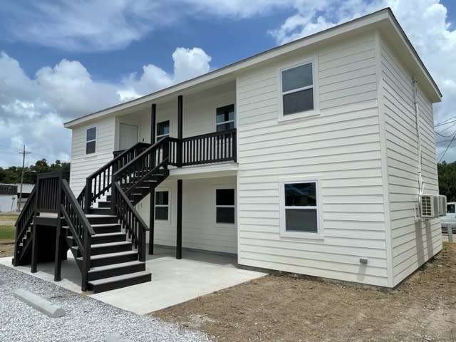 245 Magnolia St. B – photo 4