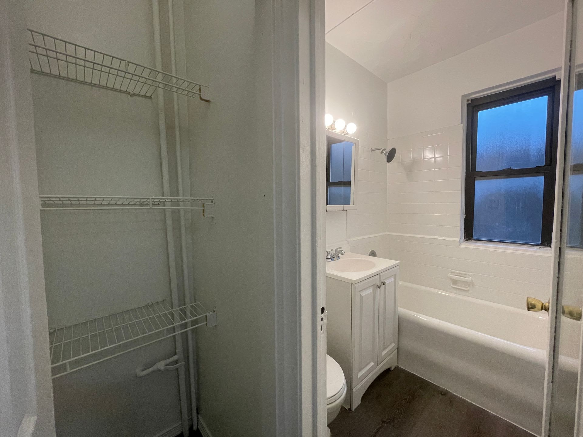 434 W Wellington – photo 4