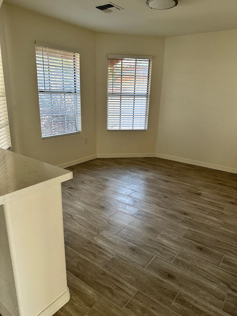 Dobson And Frye 3 Bed 2 Bath Beautifully Remodeled – photo 5