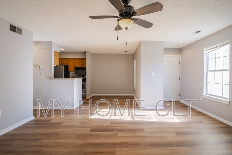 8117 Tremaine Court – photo 3