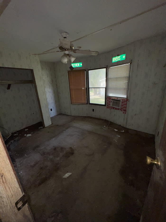 1235 Paul Lane – photo 3