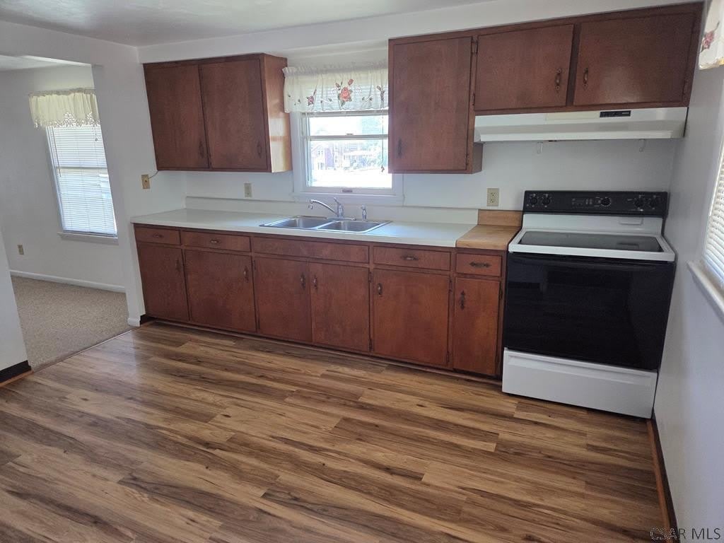 686 W Main Street – photo 3