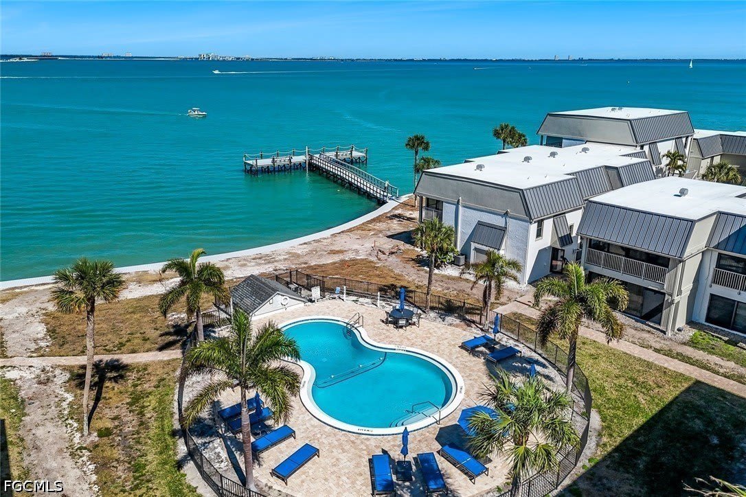 760 Sextant Drive – photo 2