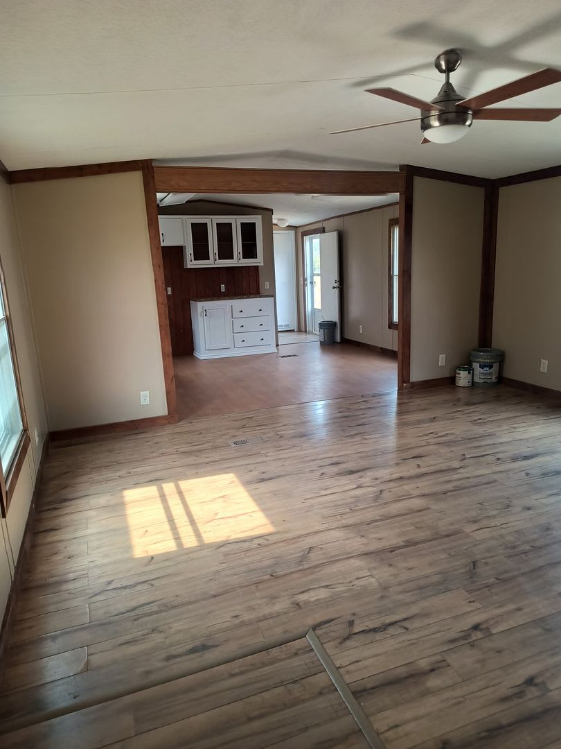 Fully Refurbished- 3 Bedroom 2 Bath Mobile Home Sitting on Aprox 1/2 Acre – photo 3