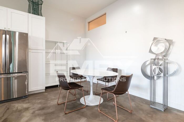 5655 East Beverly Boulevard – photo 5