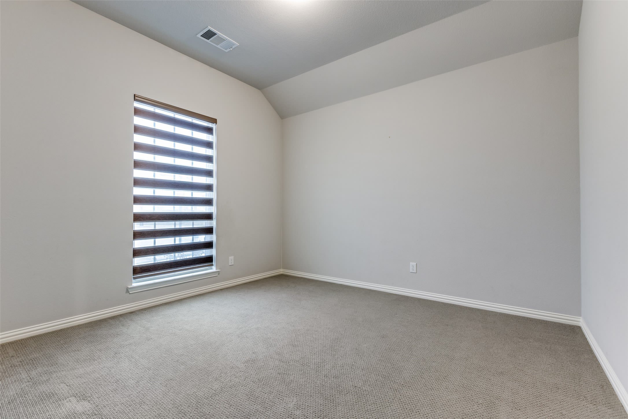 1600 Bird Cherry Lane – photo 3