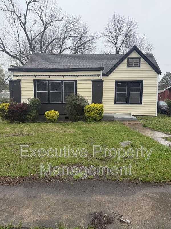 3116 Steiner Avenue – photo 1