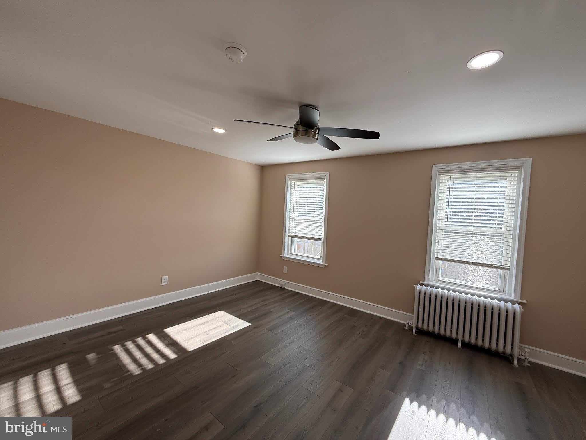 2423 E ALLEGHENY AVE – photo 4