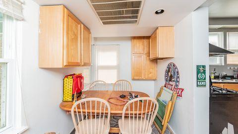 1456 W Irving Park – photo 4