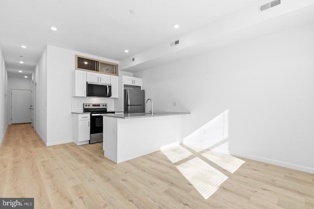 7246 RISING SUN AVENUE – photo 1