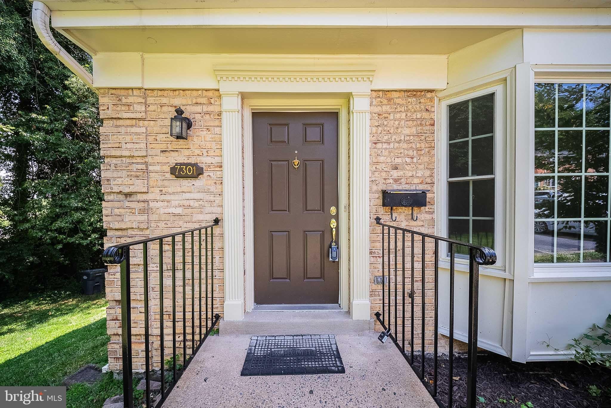 7301 ROCKFORD Drive – photo 4