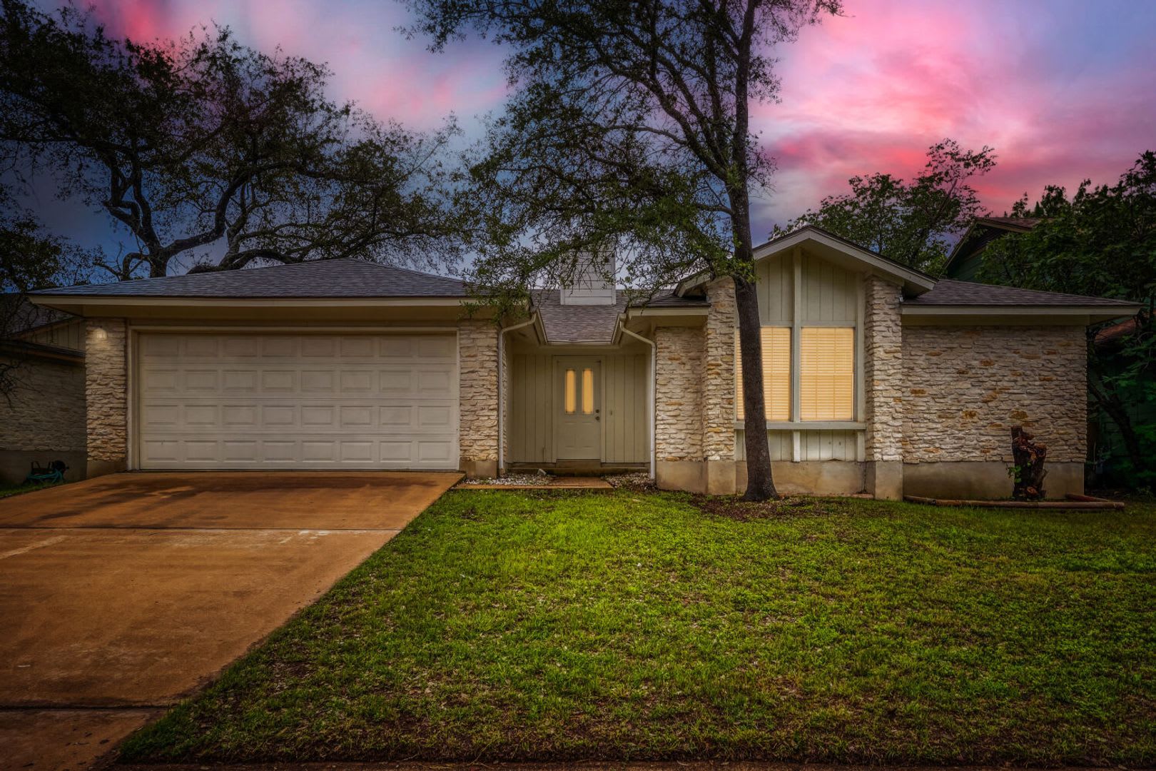 Single story 3 bedroom 2 bath home in Gracywoods – photo 1