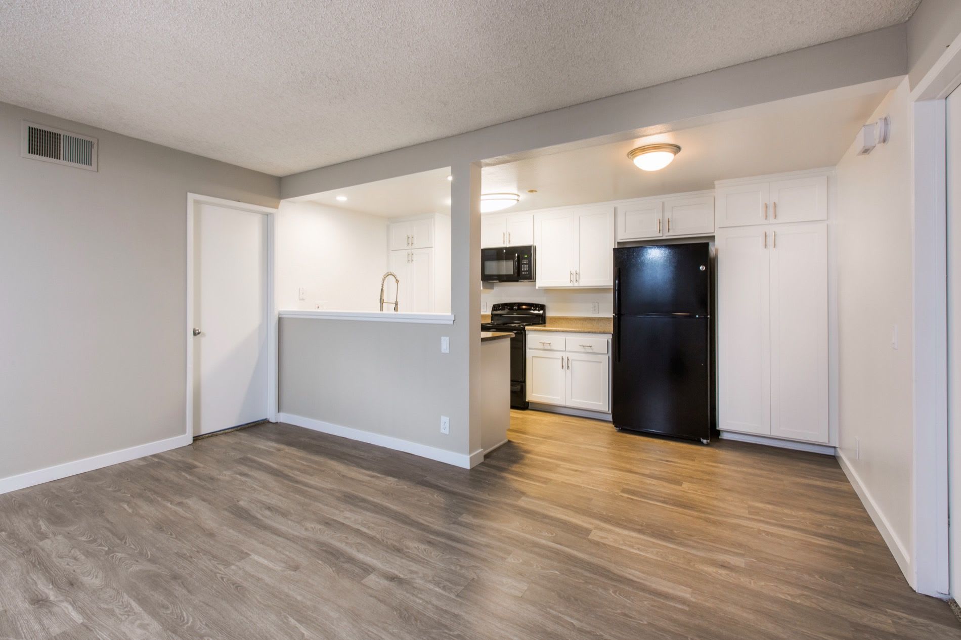 Pacific Pointe – photo 4