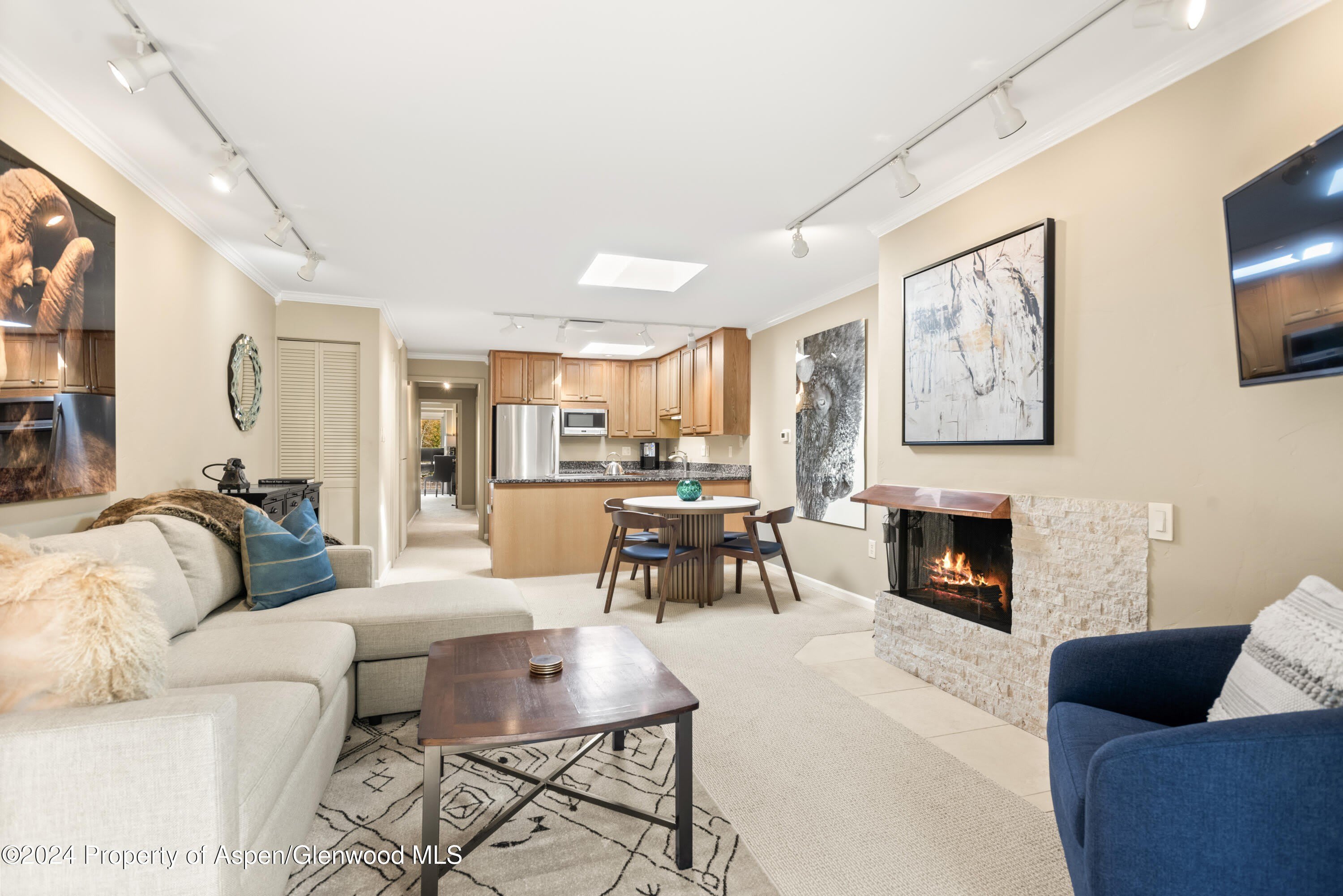 210 E Cooper Avenue – photo 3