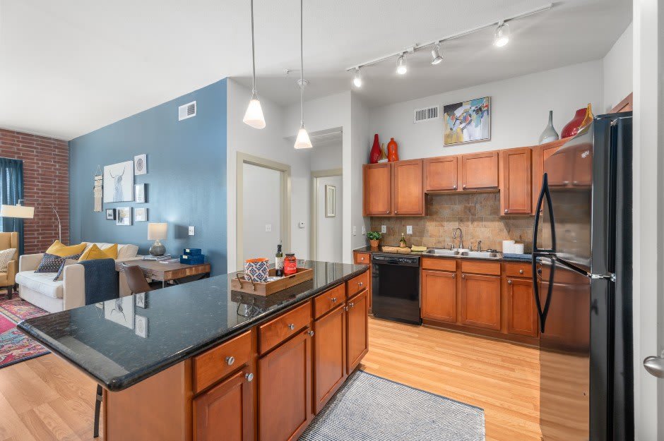 Galleria Parc Apartments – photo 4