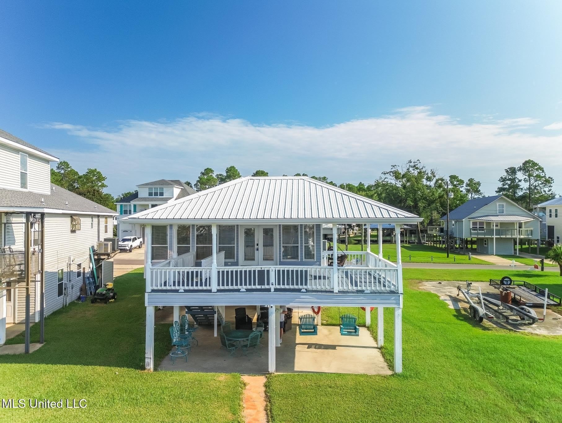 6293 Pontiac Drive – photo 1