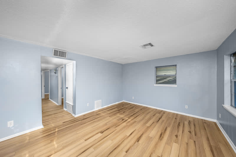 3015 Northeast Pioneer Boulevard – photo 4