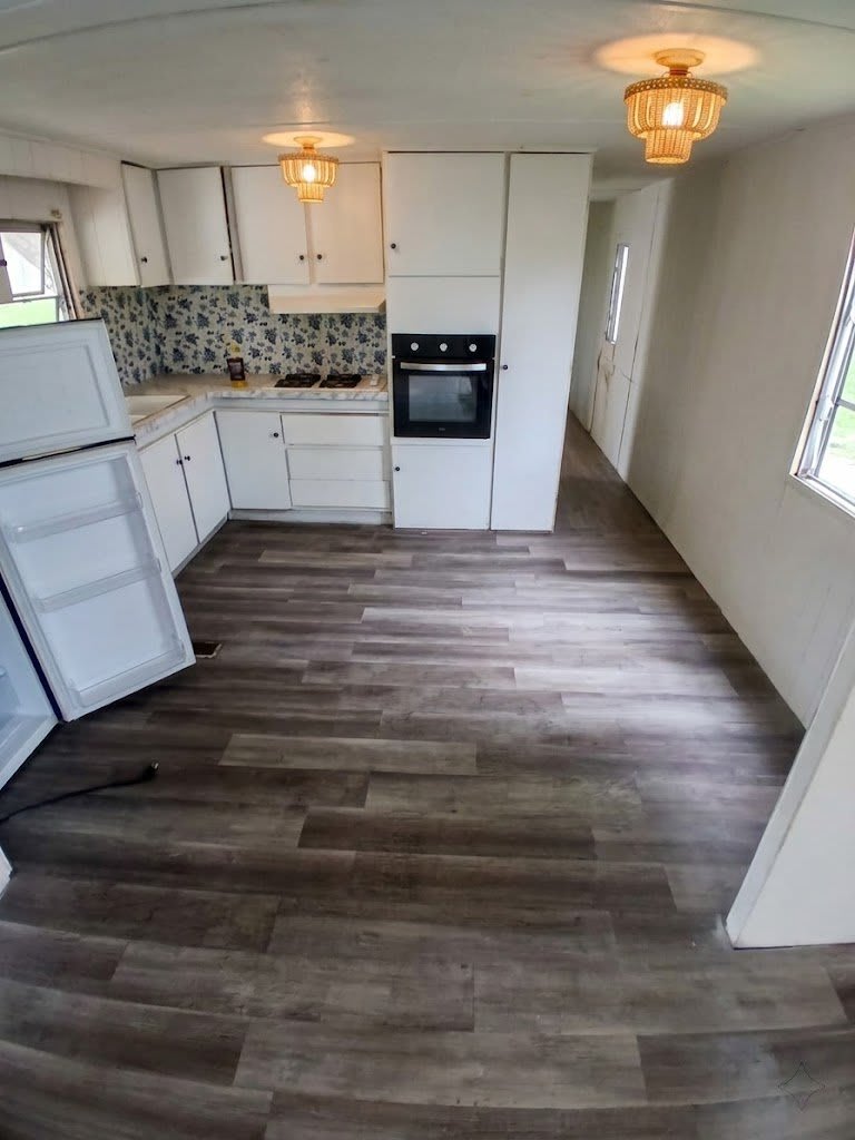 625 Main St. – photo 4