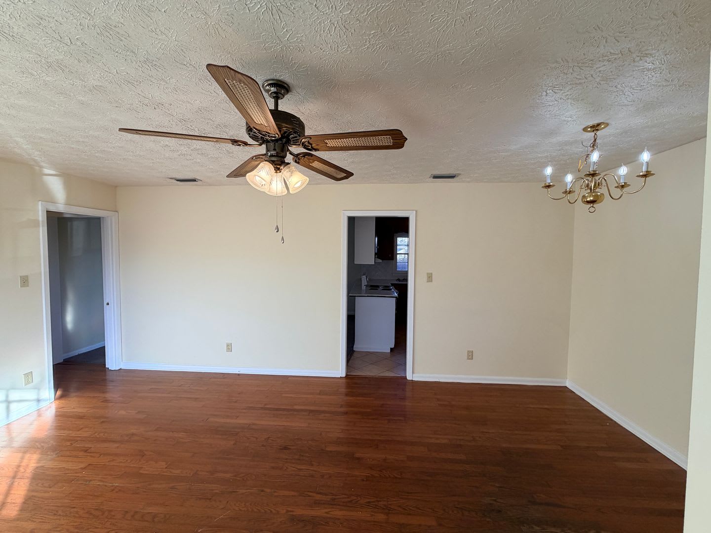3 Bedroom/2 Bath home – photo 3