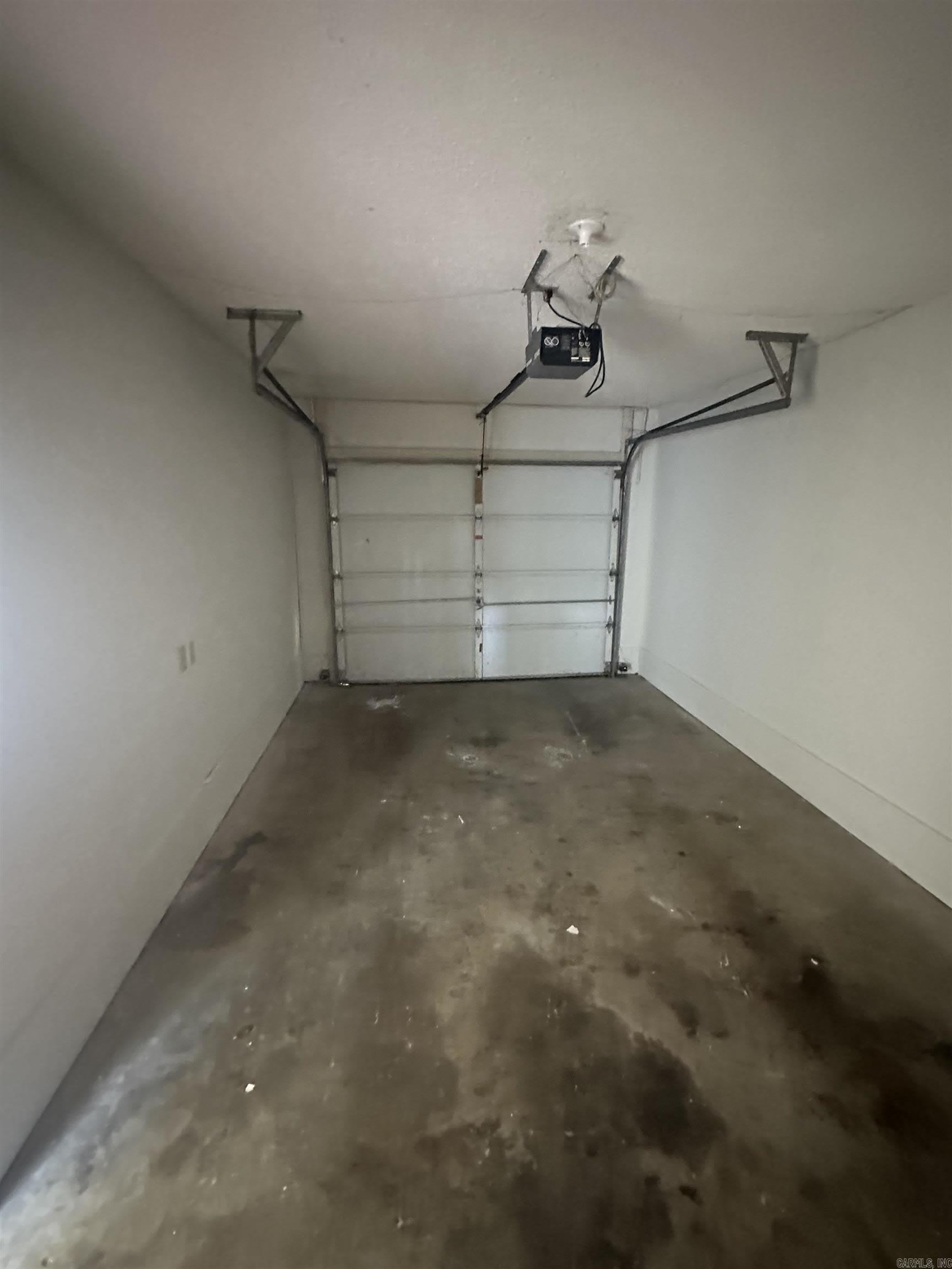 5900 Foxboro Drive – photo 2