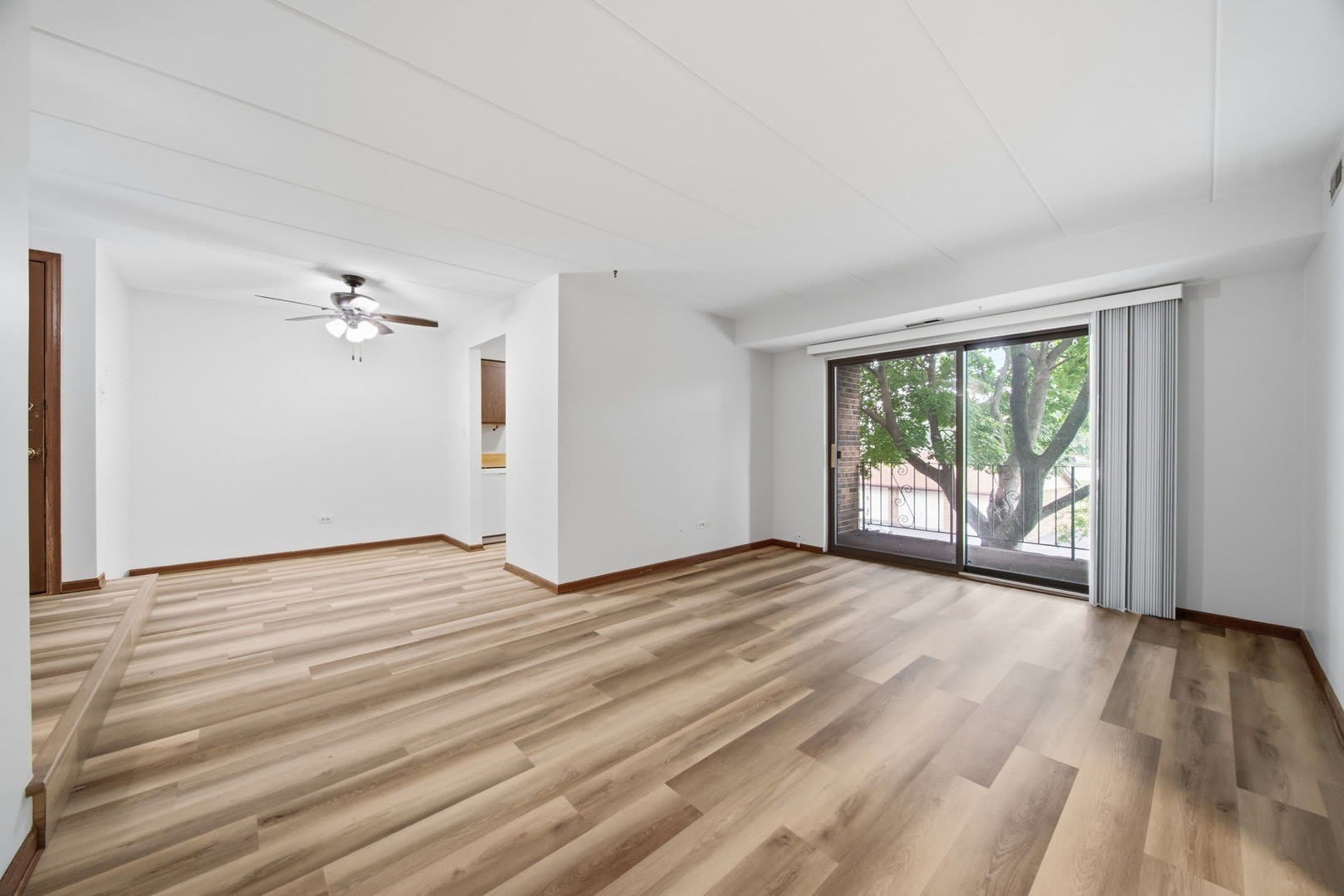 13913 Laramie Avenue – photo 3