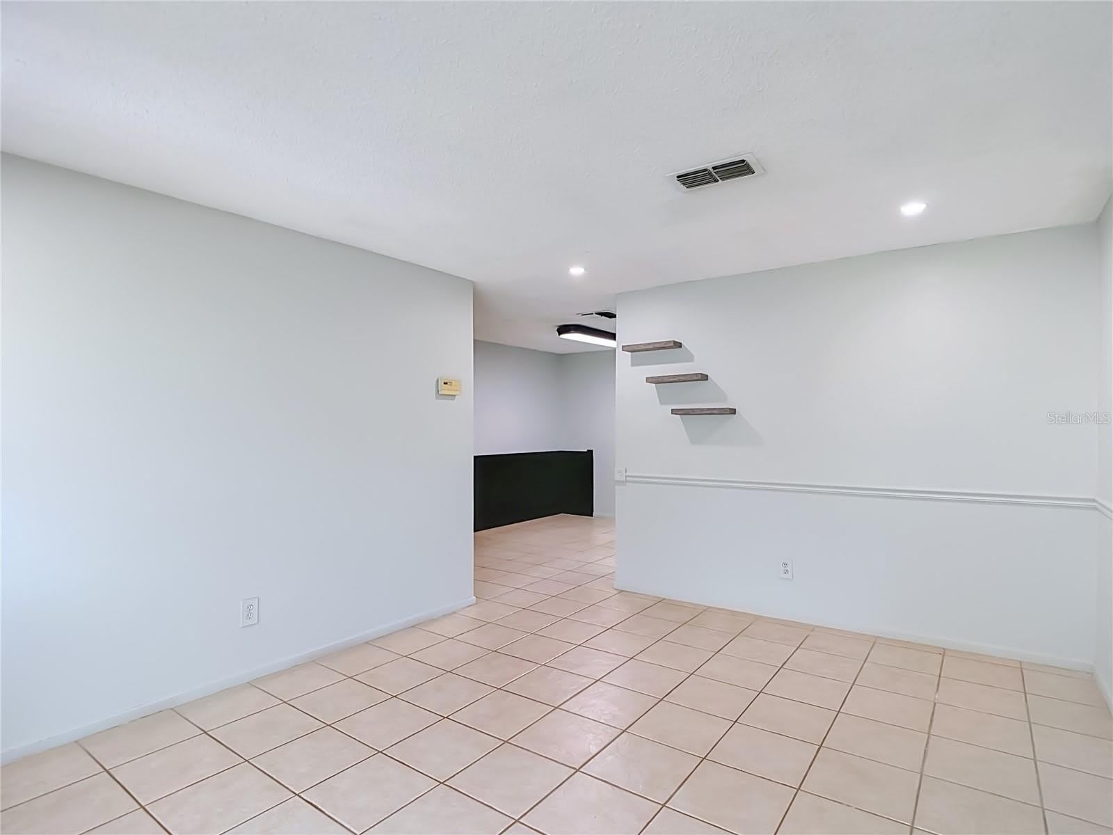 7916 WOODGROVE Circle – photo 5