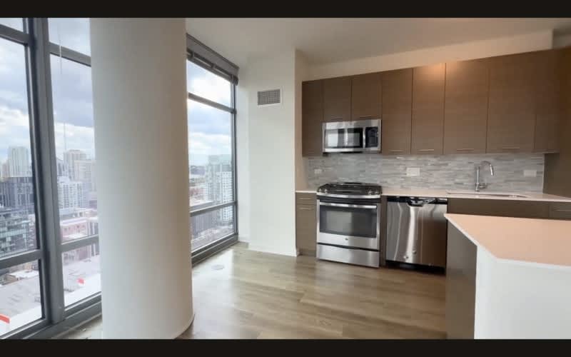 848 N Orleans St – photo 4