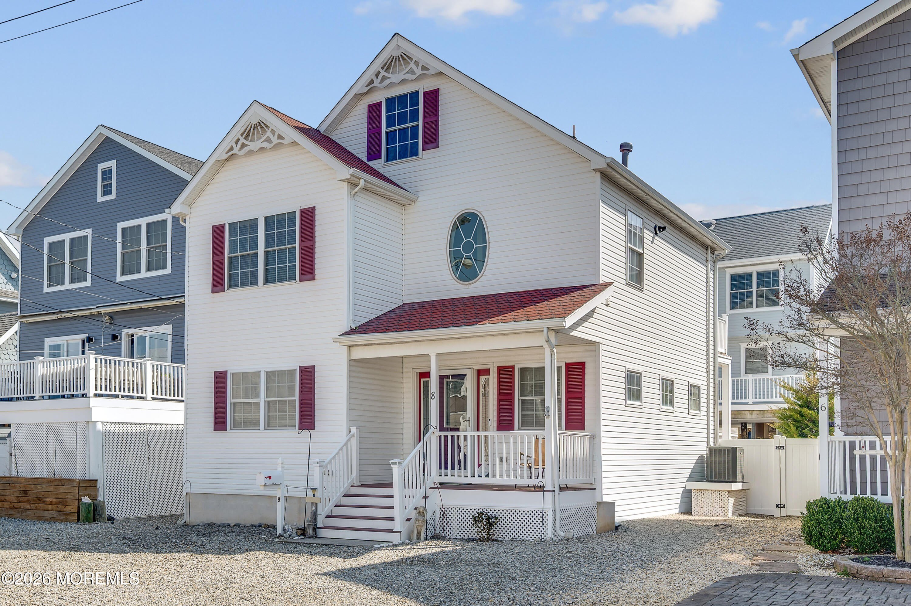 8 Nichols Avenue – photo 1