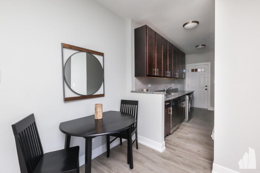 713 W Brompton Ave – photo 3
