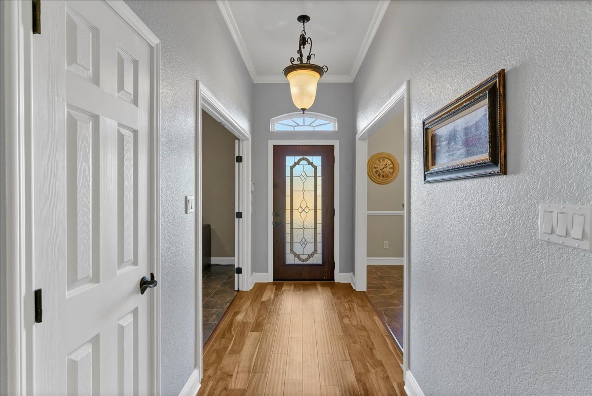 3300 Fountain Way – photo 2