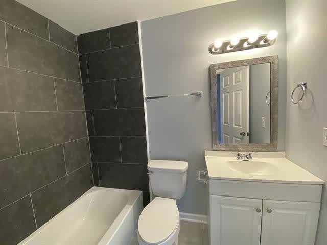 1072 S Barksdale St – photo 5