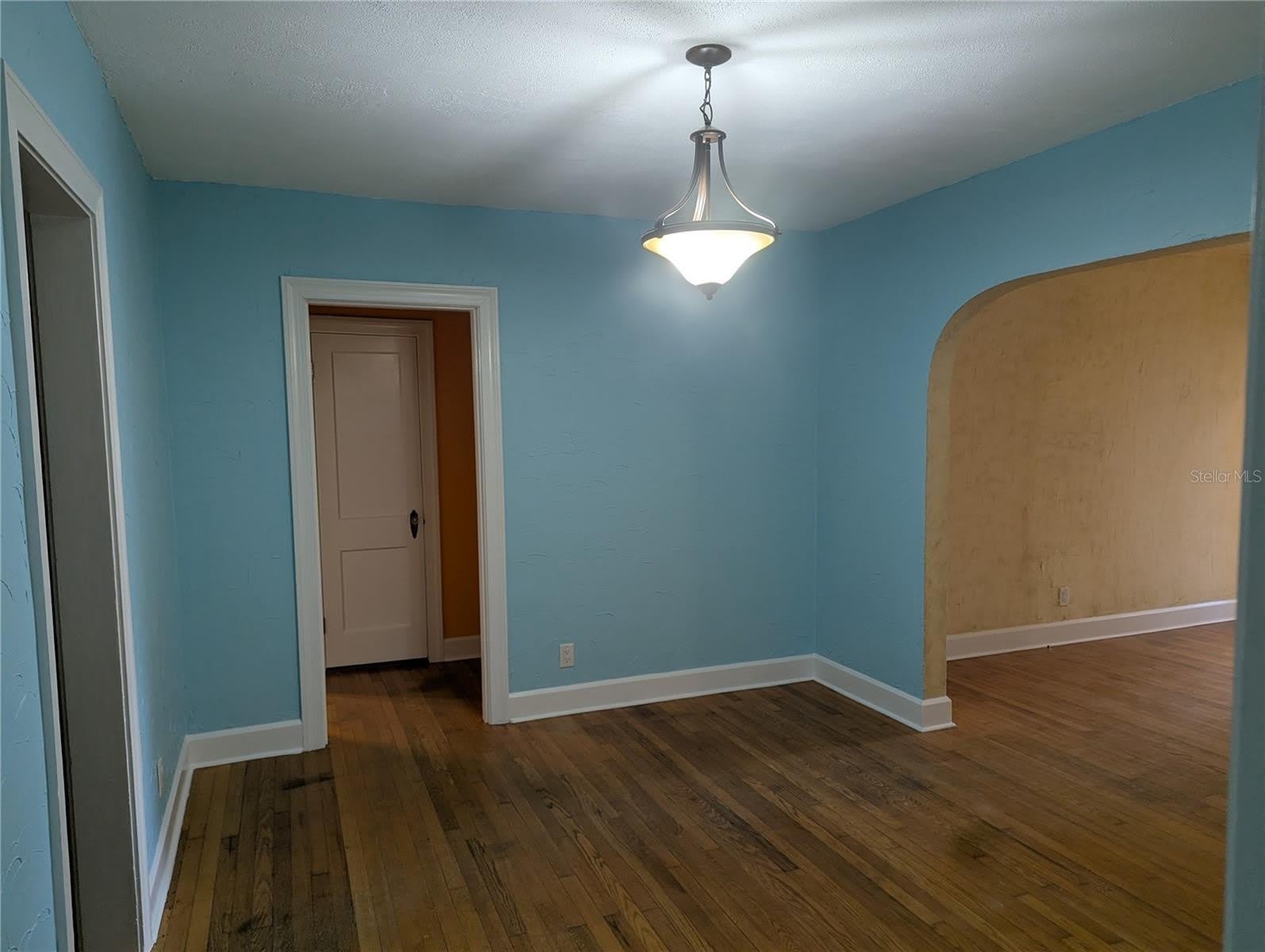 2251 7Th Avenue N – photo 4