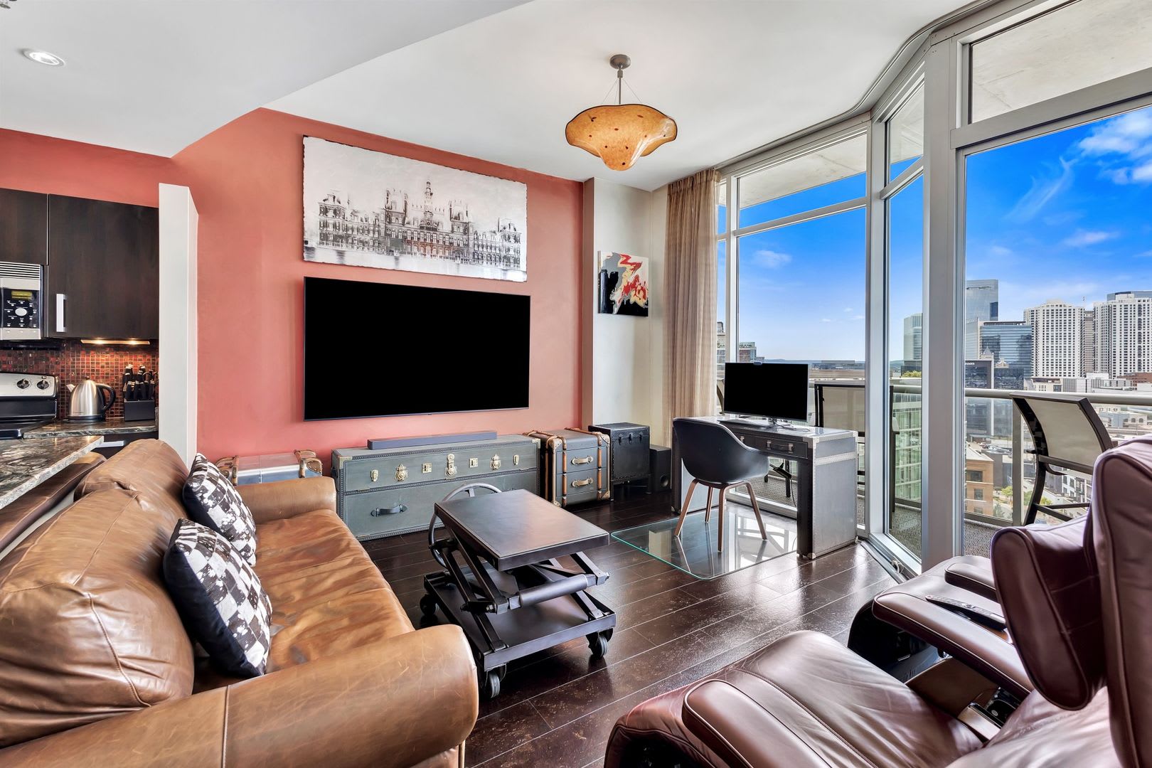Fully Furnished 15th Floor Condo At Icon In The Gulch – photo 1